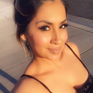 Meet your Posher, Stephany